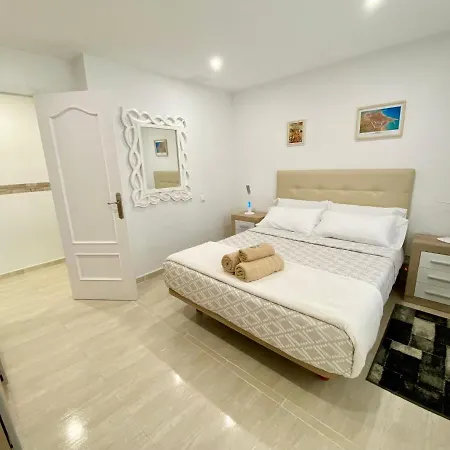 Atico Con Terraza Centro De Tarragona, Mi Refugio Apartment *